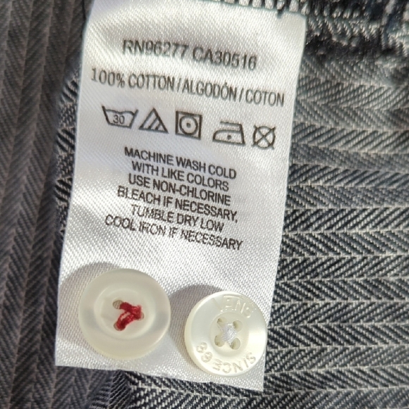 NEW, Vans Gray Casual Button Down Shirt with Classic Collar - Picture 12 of 16